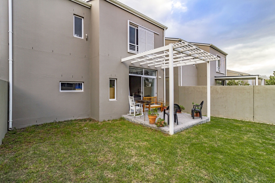 3 Bedroom Property for Sale in Somerset Lakes Western Cape